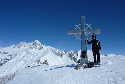 Scialpinismo Alti Tauri, Austria - Figerhorn (2743m): in vetta, alle spalle il Grossglockner.