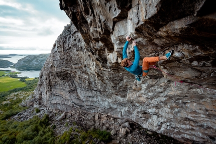 Seb Bouin making the first ascent of Nordic Marathon (9b/+) at Flatanger
