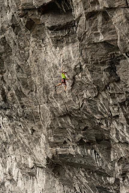 Seb Bouin attempts Project Big at Flatanger