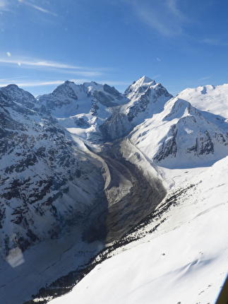 Huge landslide on Piz Scerscen in Switzerland