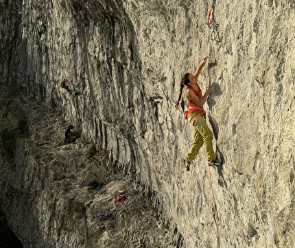 Anak Verhoeven Malham Cove - Anak Verhoeven su 'Raindogs' (8a) a Malham Cove, novembre 2024 Anak Verhoeven Malham Cove - Anak Verhoeven su 'Raindogs' (8a) a Malham Cove, novembre 2024