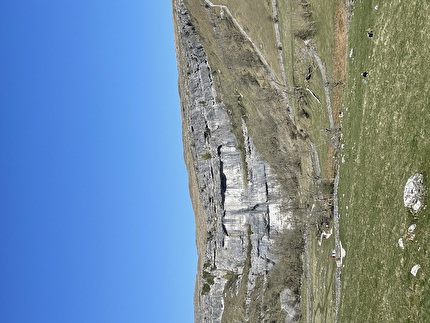 Malham Cove - Malham Cove, UK Malham Cove - Malham Cove, UK
