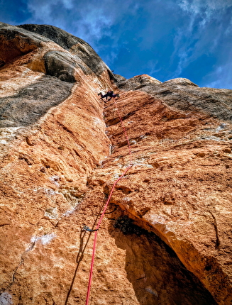 Siurana Spagna - Sara Leoni su 'Morena Corwin' (7b+) a Siuranella sud Siurana Spagna - Sara Leoni su 'Morena Corwin' (7b+) a Siuranella sud