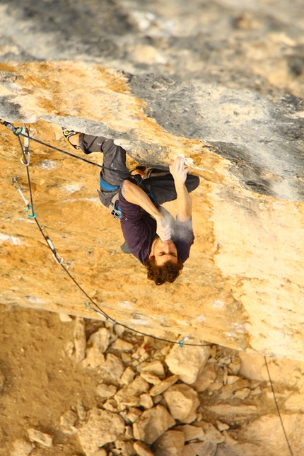 Great Italian climbing action in Spain