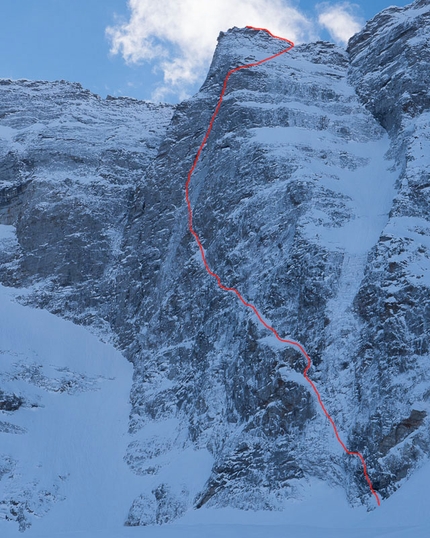 Sagwand, Austria - The route line of Schiefer Riss on the Sagwand, climbed for the first time in winter by Hansjörg Auer, David Lama and Peter Ortner on 16-17/03/2013