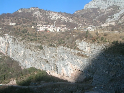 Erto - The massive walls at Erto and the village Casso above.