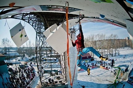 Coppa del Mondo di arrampicata su ghiaccio 2015 - Maxim Tomilov