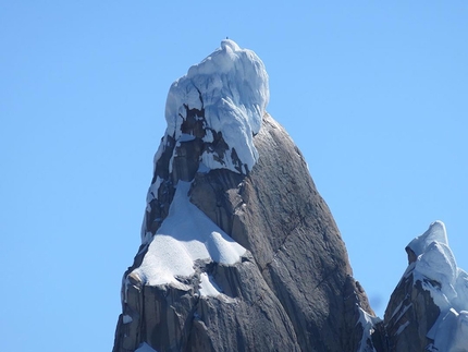 Colin Haley, prima solitaria della Torre Egger e Punta Herron in Patagonia