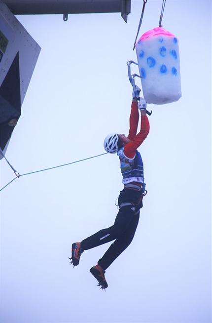 Ice Climbing World Cup 2016 Corvara - Coppa del Mondo di arrampicata su ghiaccio 2016 Corvara: Yannick Glatthard