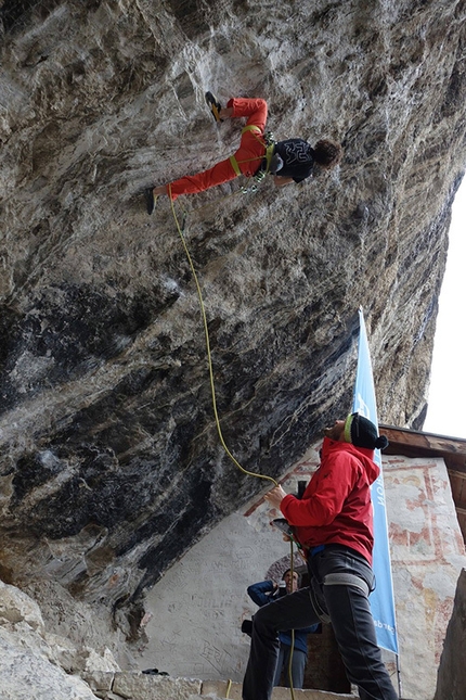 Adam Ondra, Arco, Garda Trentino - Adam Ondra in arrampicata all'eremo di San Paolo, Arco subito dopo la conferenza stampa del 7/03/2016