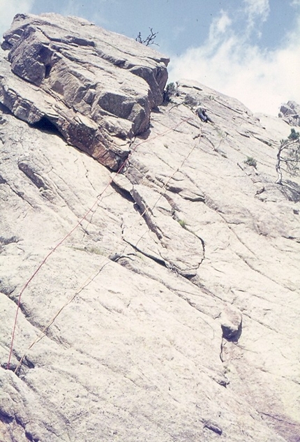 Bavella, Corsica, arrampicata, Barney Vaucher - Spigolo de l'Ecureuil alla Torre Polischellu (1975)