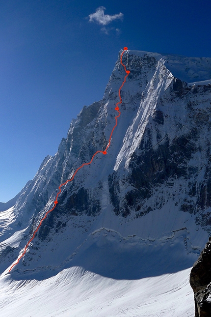Sersank, Himalaya, Mick Fowler, Victor Saunders, alpinismo - La linea di salita scelta da Mick Fowler e Victor Saunders per la prima salita di Sersank (Shib Shankar), 6100m, Himalaya indiano