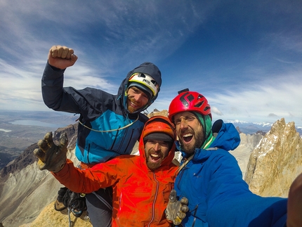 Torres del Paine, interview with Nicolas Favresse after the first free ascent of El Regalo de Mwono in Patagonia