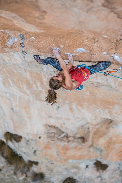 Margo Hayes / the La Rambla Siurana climbing interview