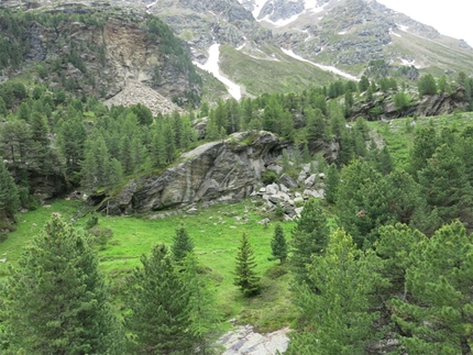 Falesia dei Forni in Alta Valtellina, arrampicare nel Parco Nazionale dello Stelvio