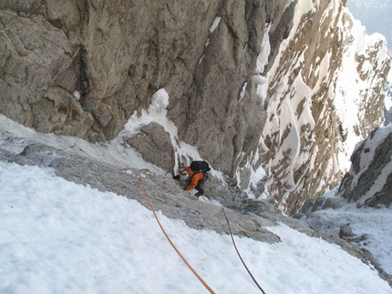 Plein Sud - Grandes Jorasses South Face - In the upper gully of Plein Sud on the Grandes Jorasses