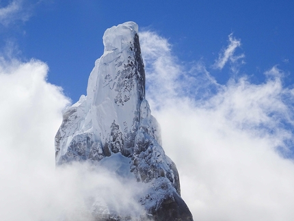 Cerro Torre Patagonia, Manuele Panzeri, Giovanni Giarletta, Tommaso Sebastiano Lamantia - La magica cima del Cerro Torre in Patagonia