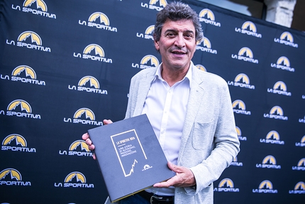 Lorenzo Delladio - Lorenzo Delladio di La Sportiva con il libro 'La Sportiva 90th, una storia di alpinismo, passione ed innovazione', vincitore del Premio OMI 2018 