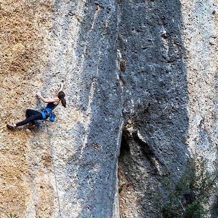 Laura Rogora 8b+ onsight and 9a redpoint at Montsant and Margalef, Spain