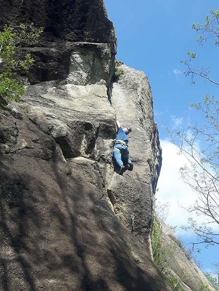 Climbing in Val di Susa - The crag Falesia degli Artisti at Borgone di Susa, Val di Susa