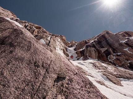 Cerro Cachet Patagonia - La prima salita dalla parete NE di  Cerro Cachet in Patagonia (Lukas Hinterberger, Nicolas Hojac, Stephan Siegrist)