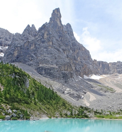 L'escursione al Lago del Sorapis, un gioiello delle Dolomiti da preservare