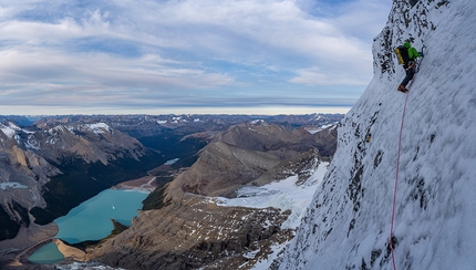 New line on Mount Robson Emperor Face by Ethan Berman, Uisdean Hawthorn