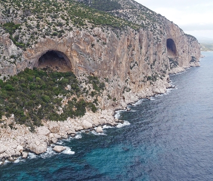 Titanium climbing bolts appeal by Maurizio Oviglia for Sardinia's seaside crags