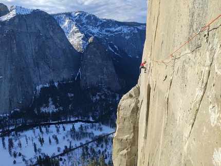 Dawn Wall, El Capitan, Yosemite, Sébastien Berthe, Siebe Vanhee - Siebe Vanhee tenta la Dawn Wall su El Capitan in Yosemite, gennaio 2022