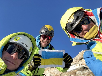 Matterhorn first winter ascent of Padre Pio, Une Echelle Vers le Ciel by François Cazzanelli, Emrik Favre, Francesco Ratti