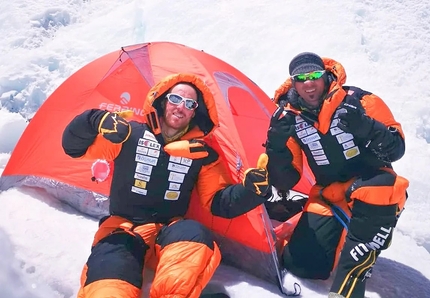 Andrea Lanfri, Luca Montanari, Everest - Andrea Lanfri e Luca Montanari al Campo 3 dell'Everest, aprile 2022