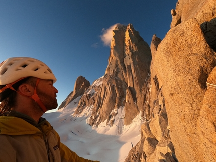 Matteo Della Bordella, Leo Gheza, Sean Villanueva make first ascent on Aguja Mermoz in Patagonia