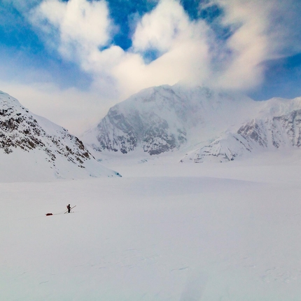Jost Kobusch sale in solitaria invernale il Denali per il Couloir Messner