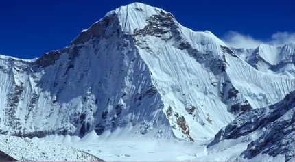 Sura Peak, Nepal, Marek Holeček, Matěj Bernat - La parete NO di Sura Peak in Nepal, salita in stile alpino da Marek Holeček e Matěj Bernat