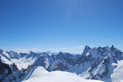 Sole e caldo in montagna: pericoli e prevenzione. I consigli delle Guide Alpine Italiane