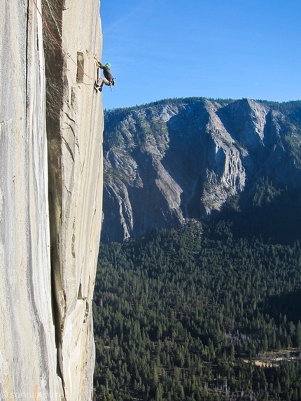 Sonnie Trotter - Sonnie Trotter su The Prophet  (5.13d R) su El Capitan, Yosemite.