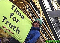 Greenpeace, scalata Big Ben