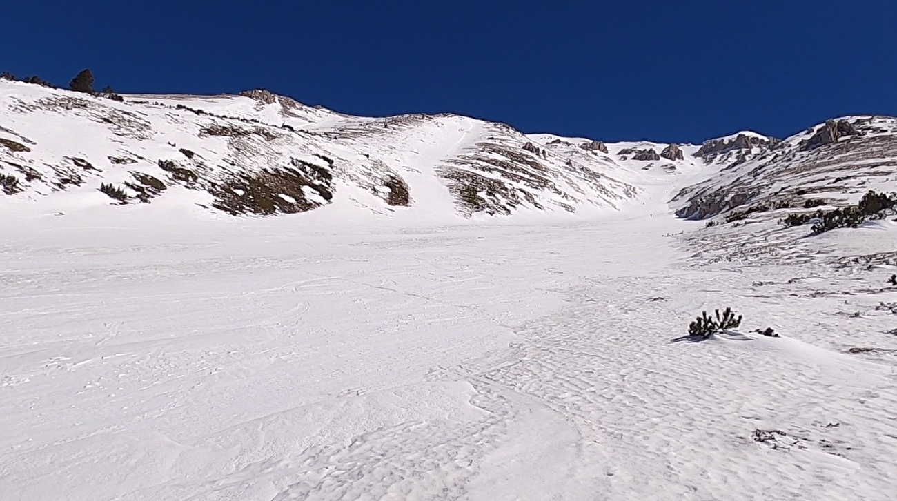 Monte Amaro Maiella ski mountaineering