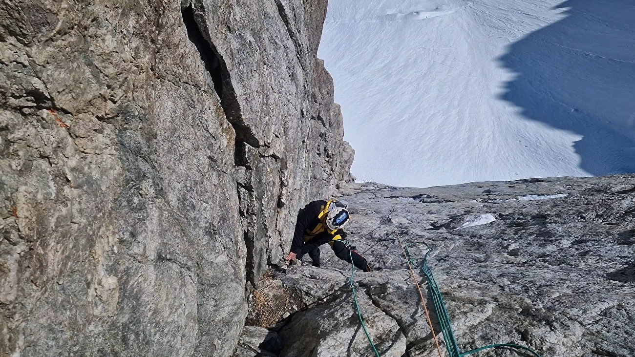 Bianco Invisibile, Aiguille Blanche de Peuterey, Monte Bianco, François Cazzanelli, Giuseppe Vidoni