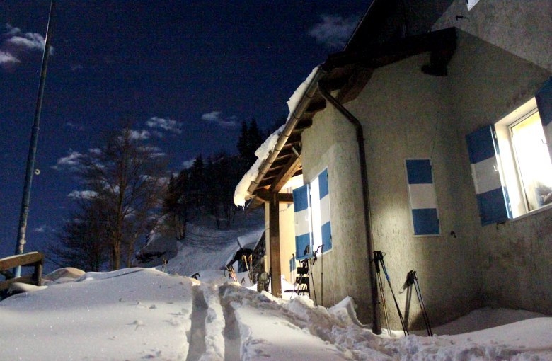 Winter walks to Trentino mountain huts