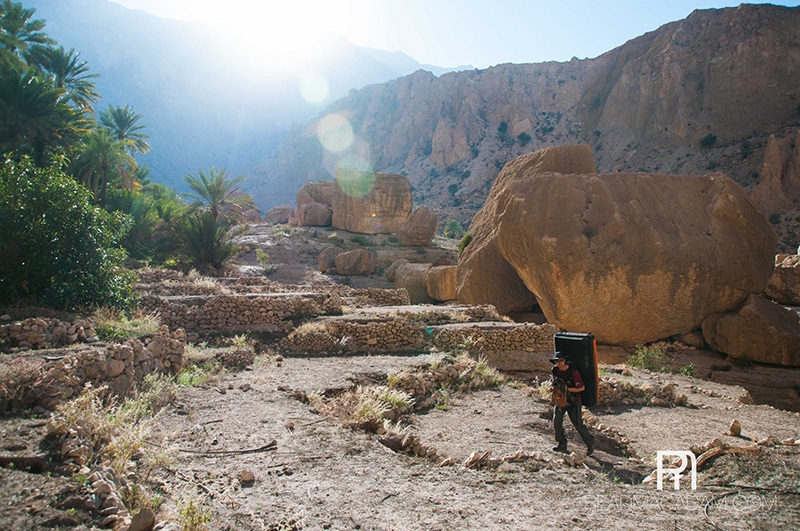 Valley of Giants, boulder in Oman