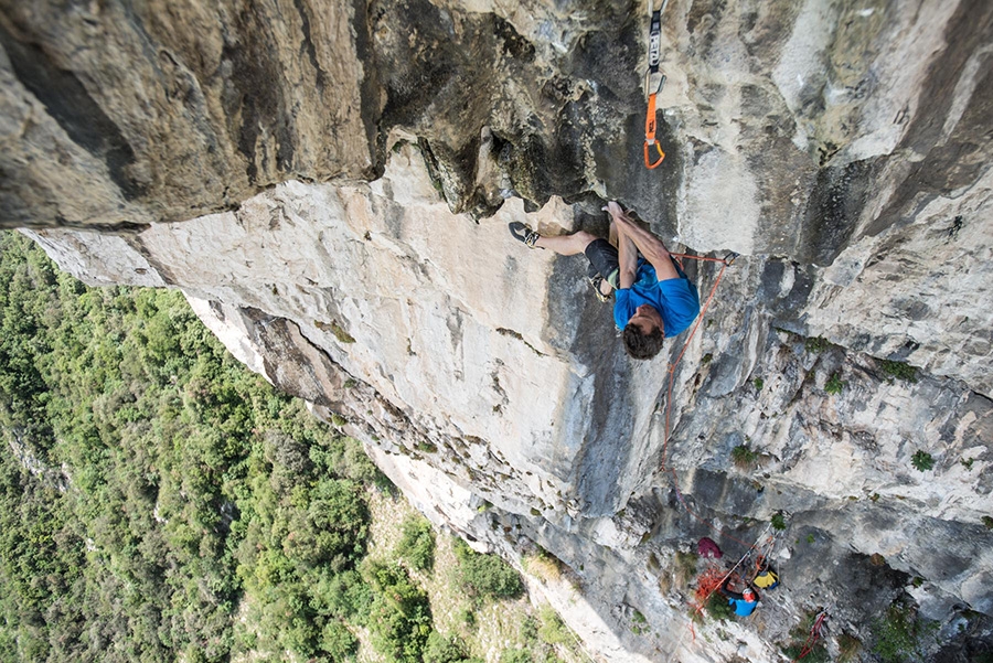 Rolando Larcher, Monte Cimo, Scoglio dei Ciclopi, climbing