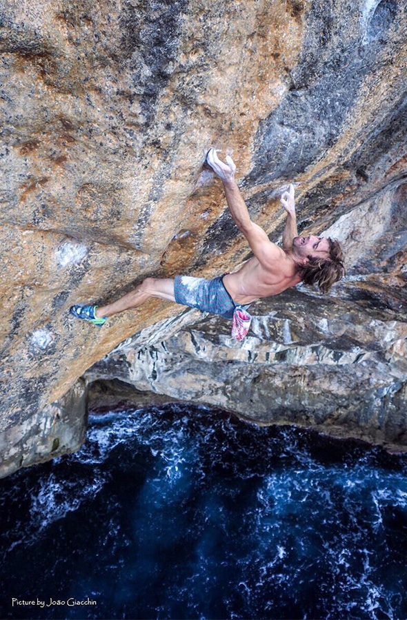 Chris Sharma, Deep Water Solo, climbing, Mallorca