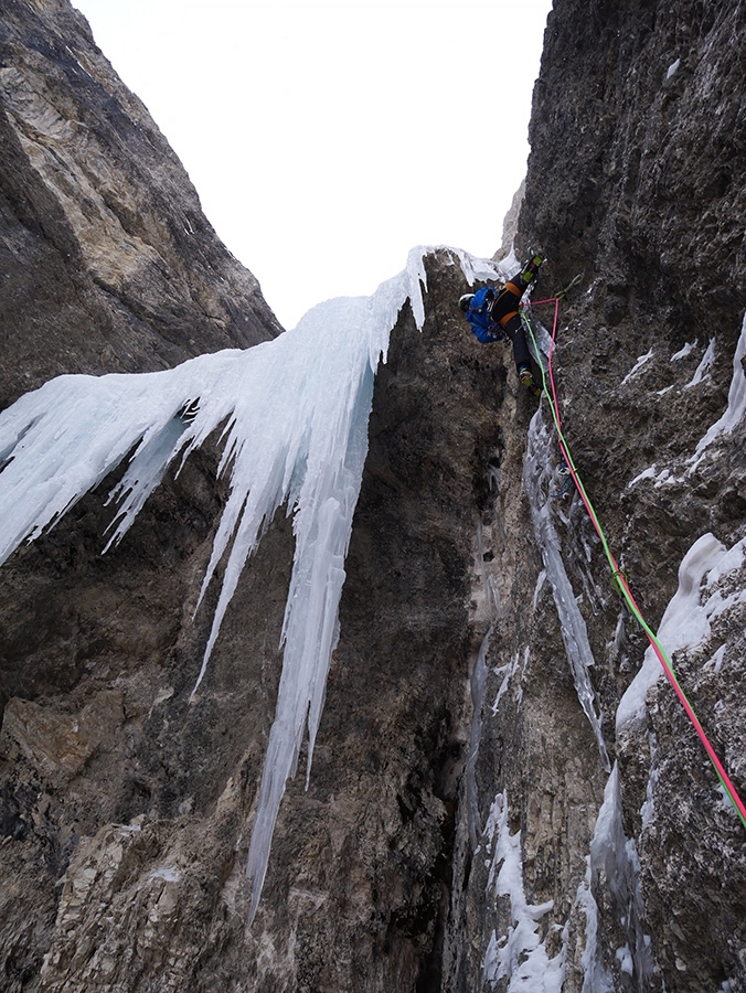 Val Badia, Dolomiti, cascata di ghiaccio, Manuel Baumgartner, Simon Kehrer