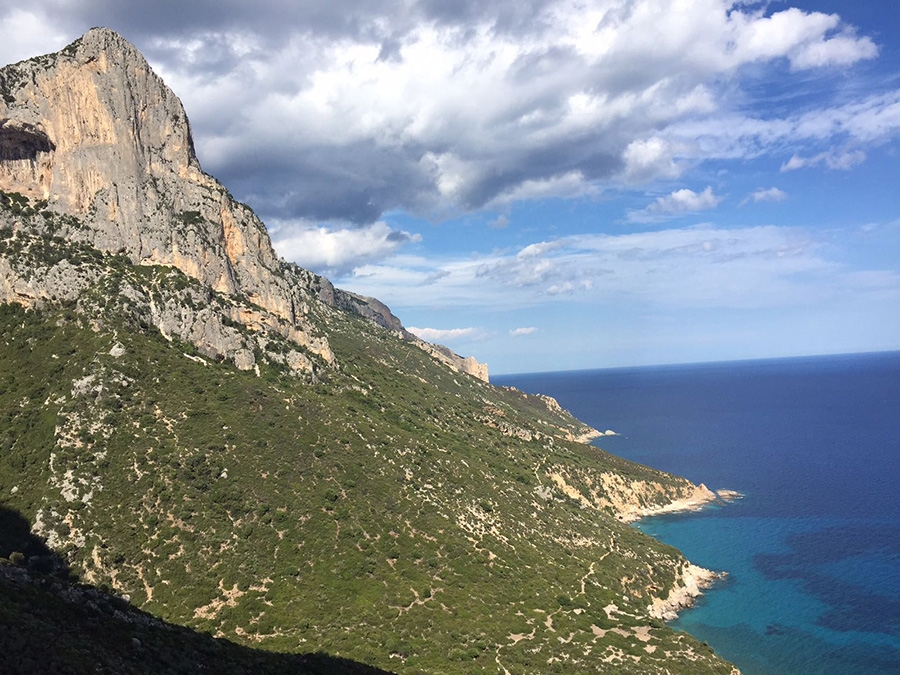 Climbing in Sardinia, Monte Ginnircu, Punta Su Mulone, Marco Davoli, Massimo Torricelli