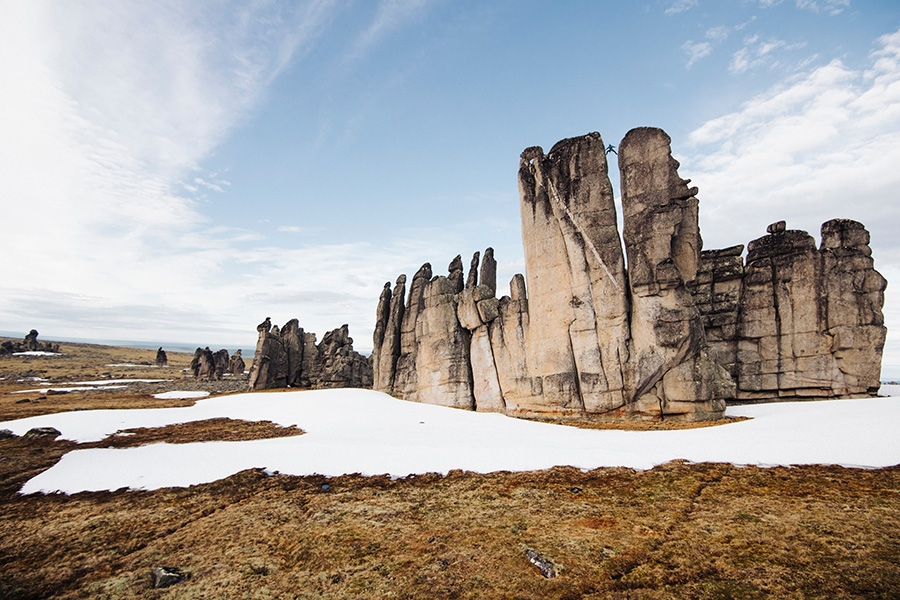 Sundrun Pillars Siberia, Kilian Fischhuber, Robert Leistner, Galya Terenteva