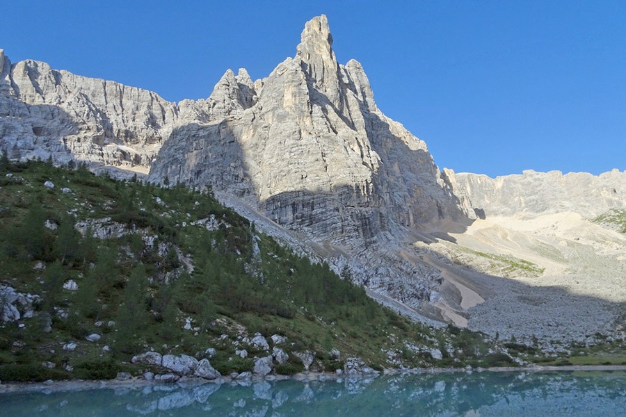 Lake Sorapiss Dolomites