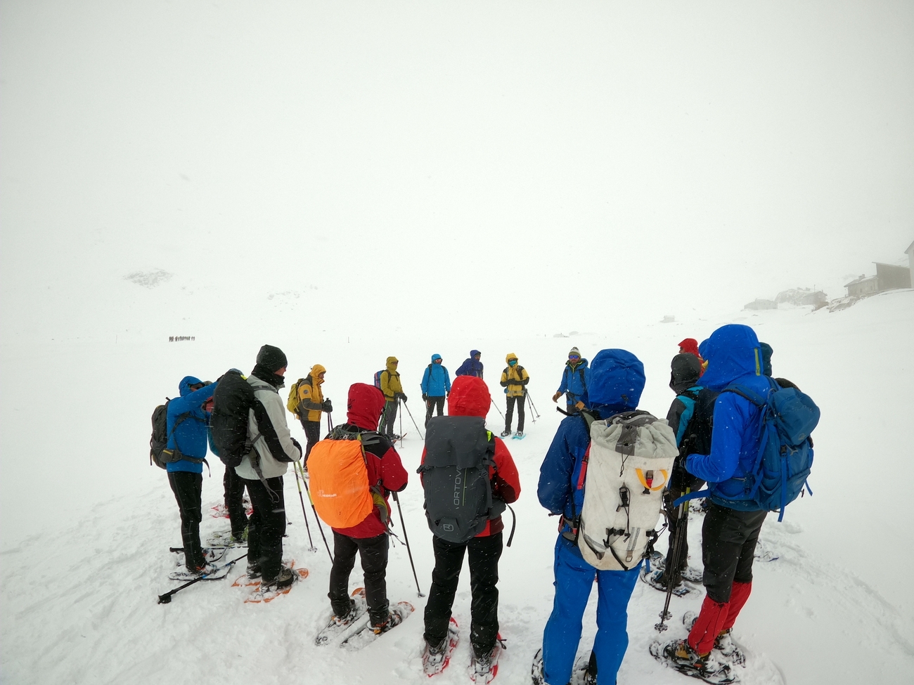 Pericoli della montagna innevata e autosoccorso in valanga: 3 camp con le Guide Alpine Lombardia