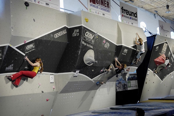 Bouldering World Cup 2007: Fischhuber and Shalagina win in Hall