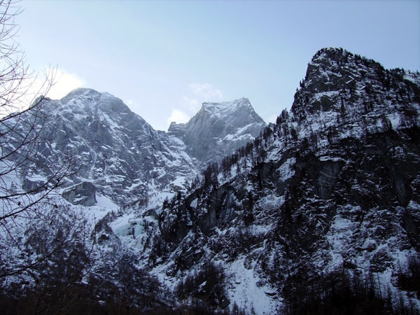 Val d’Aosta, Francia e Svizzera - condizioni cascate di ghiaccio
